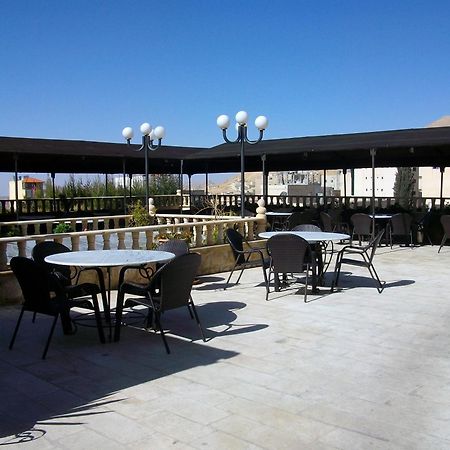 Amra Palace International Hotel Wadi Musa Exterior foto