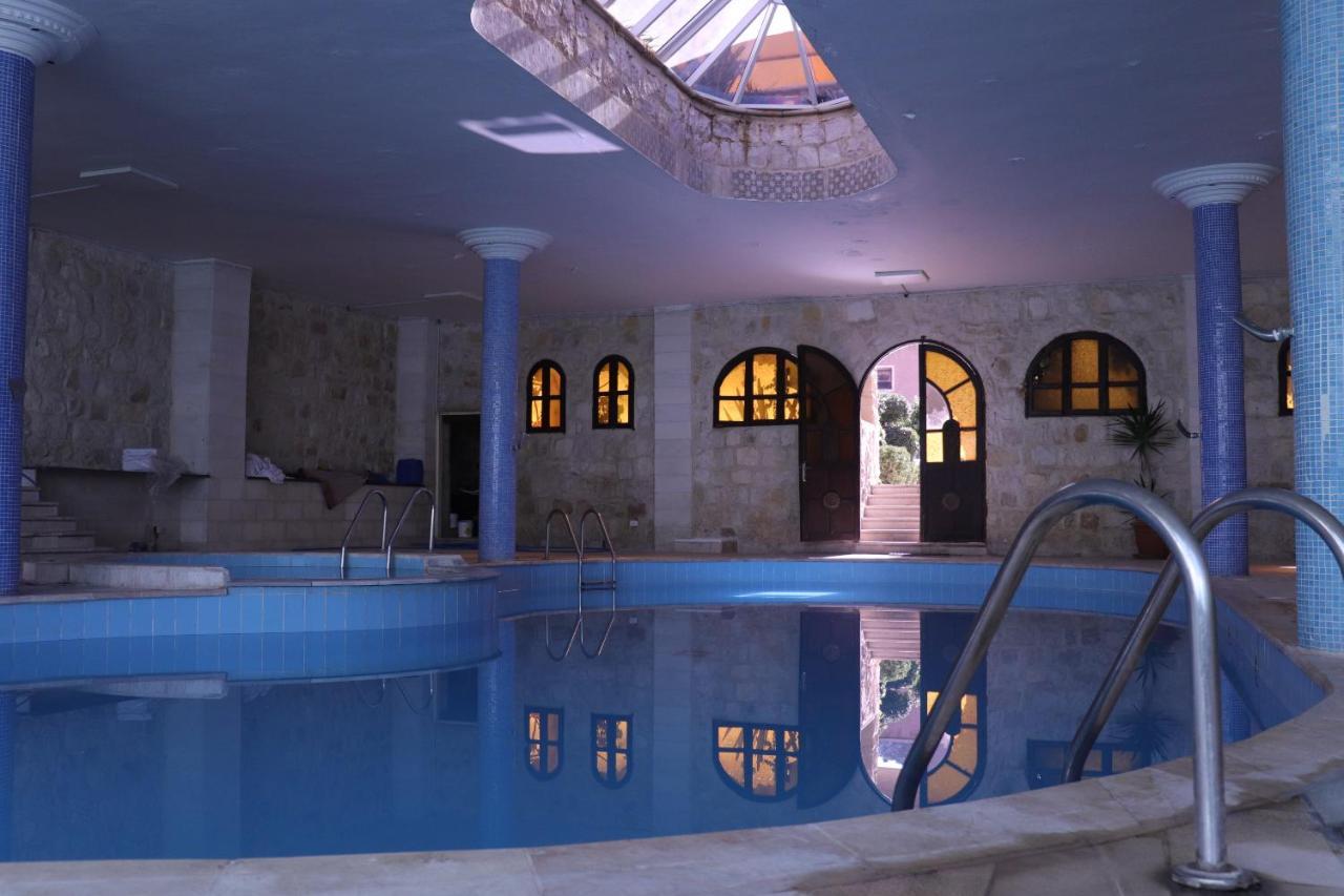 Amra Palace International Hotel Wadi Musa Exterior foto