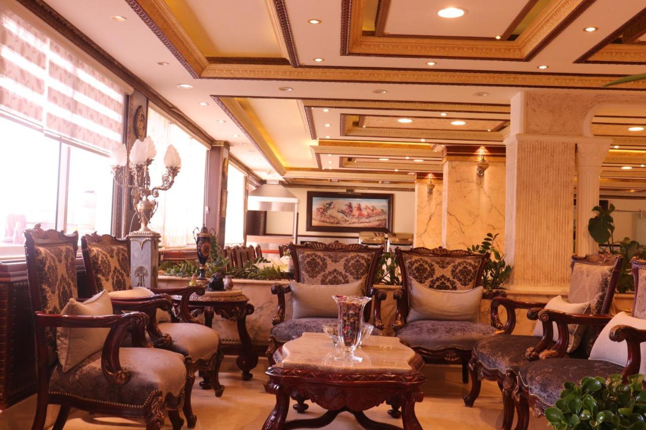 Amra Palace International Hotel Wadi Musa Exterior foto