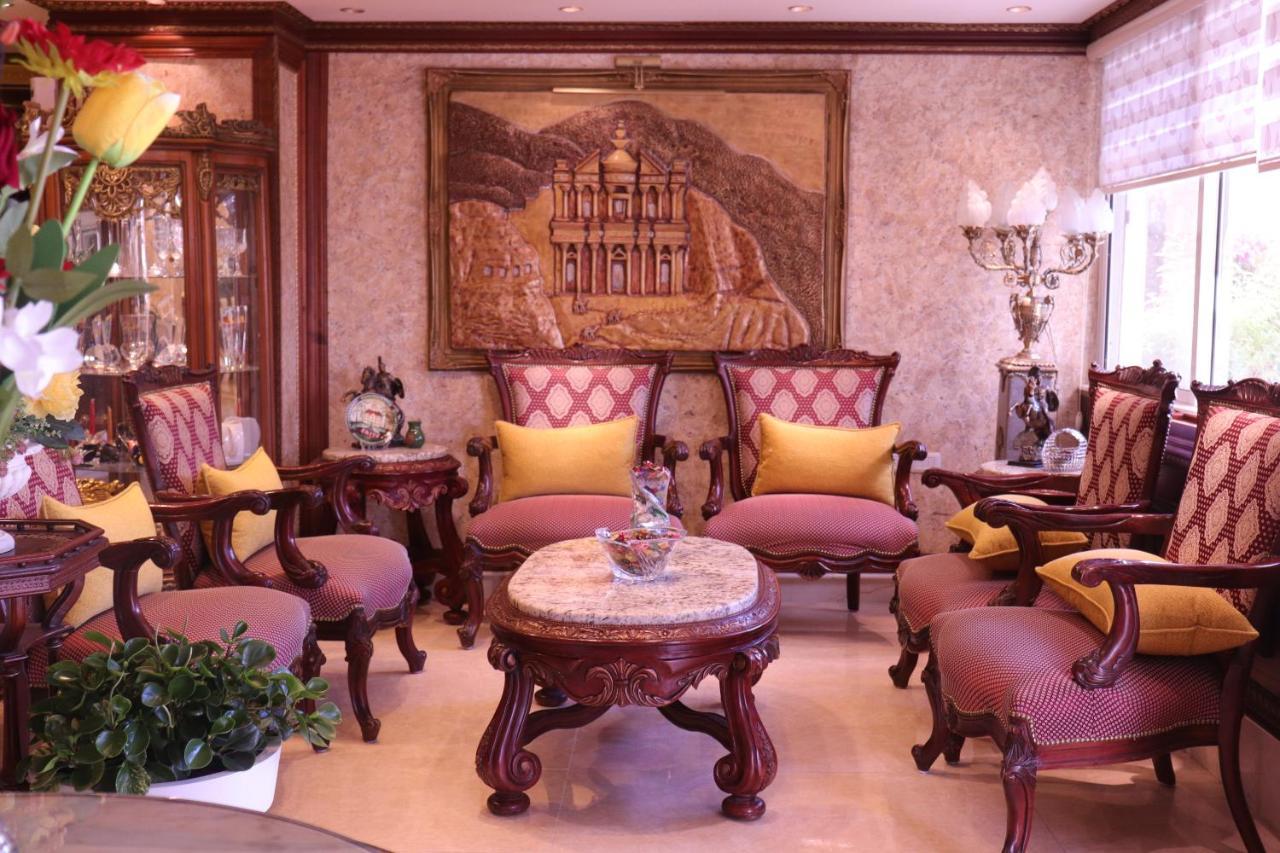 Amra Palace International Hotel Wadi Musa Exterior foto